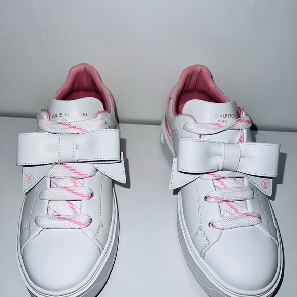 Louis Vuitton Time Out Sneakers - Picture 9 of 11